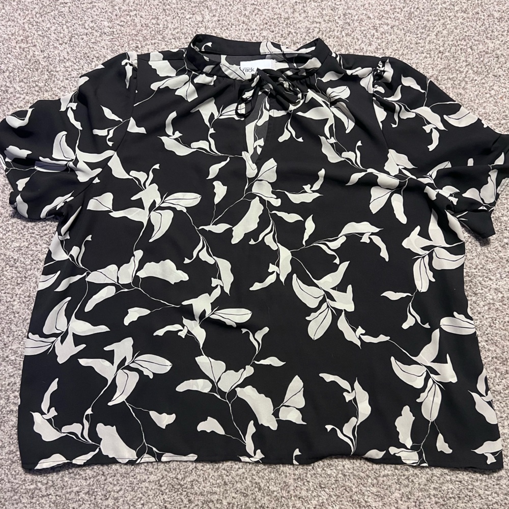 Nordstrom Black and Cream Leaf Pattern Blouse